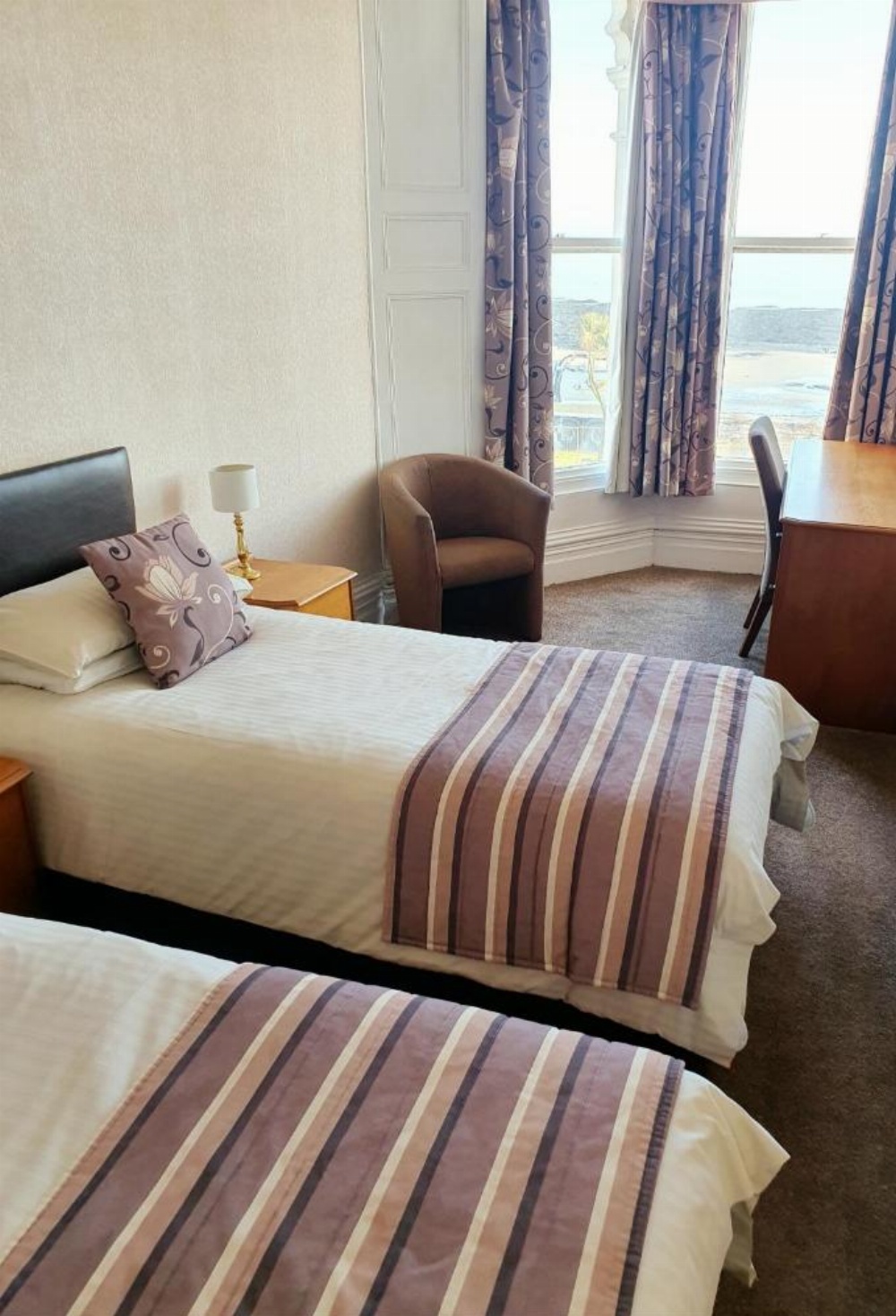 Room image 2
